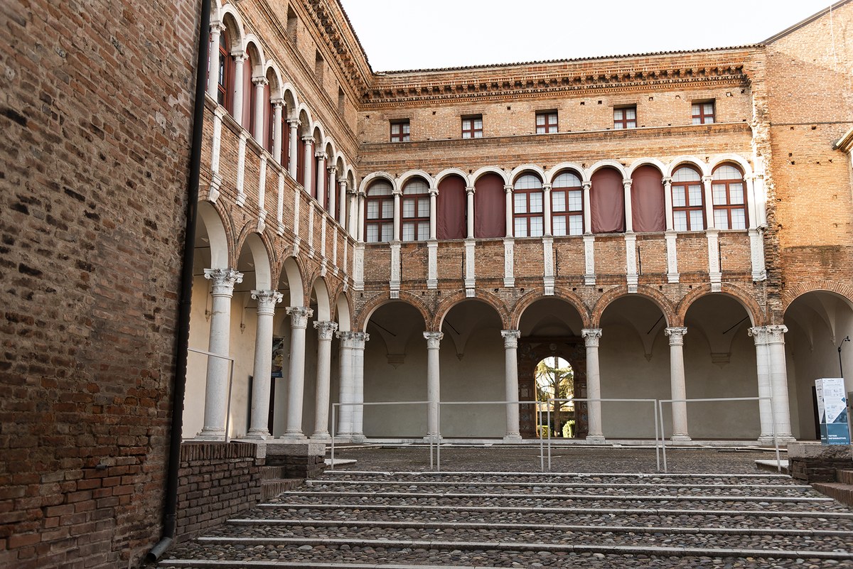 Palazzo Costabili