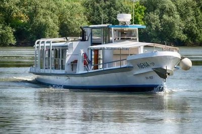 Boat trips along the river