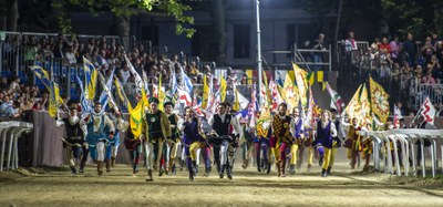 A city to enjoy in every season: Ferrara comes alive throughout the year with a rich calendar of events, aimed at a truly diverse audience!