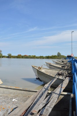 An important fishing harbour on the Adriatic Sea, from which many tourist boats now depart to explore the Po Delta
