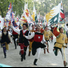 Un mes de celebraciones, desfiles, competiciones de los abanderados y una espectacular carrera de caballos en Piazza Ariostea. 