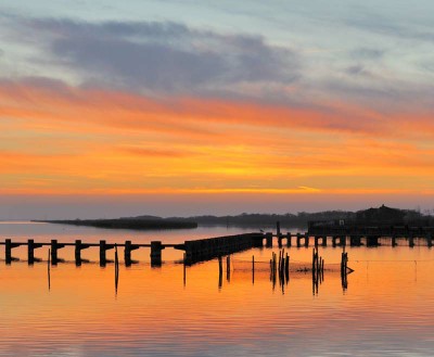 Emozioni al tramonto: in barca elettrica ai casoni di valle
