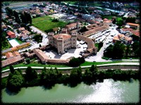 Il percorso cicloturistico Destra Po è lo straordinario itinerario che accompagna il grande fiume negli ultimi chilometri della sua ricerca del mare. 