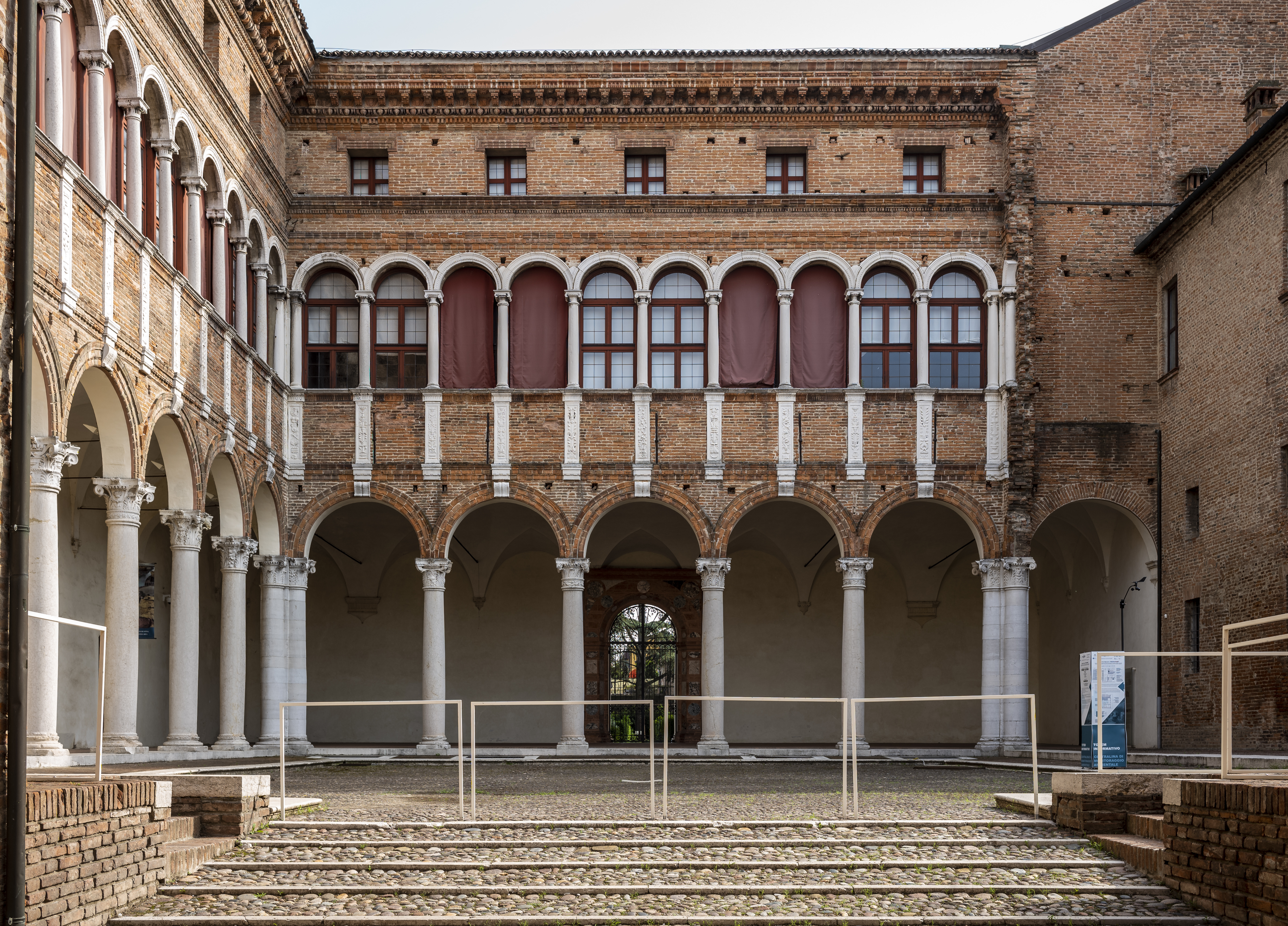 Museo Archeologico Nazionale - Palazzo Costabili