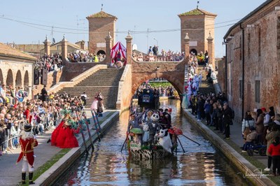 Carnevale di Comacchio, l'unico sull'acqua
