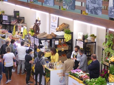 Mercato contadino di Campagna Amica Ferrara 